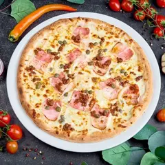 Pizza Caperii z bekonem, wołowiną i kaparami – Vero Pizza Grochów